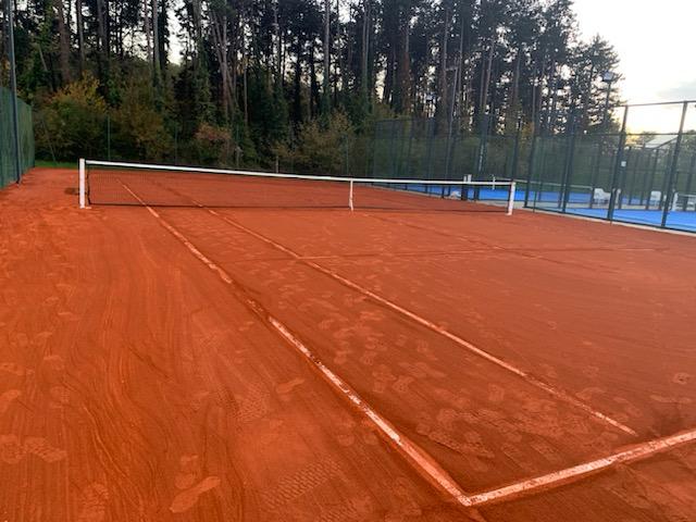 Construction de terrain de tennis en Normandie par ADN-SOL