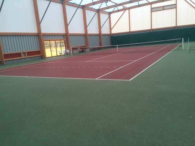 Construction de terrains de tennis à Toulouse et ses alentours, expertise professionnelle pour des installations de qualité.